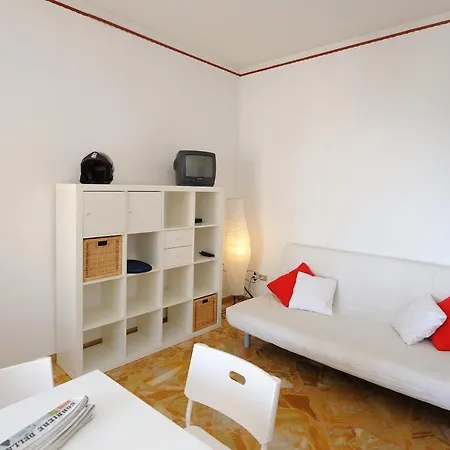 Apartment Tizi *