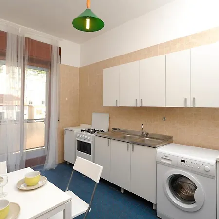 Apartment Tizi *